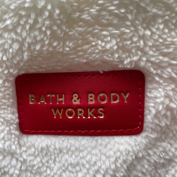 ❤️ BATH & BODY WORKS SHERPA CREAM TOTE BAG NEW - Picture 2 of 4